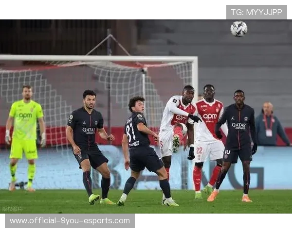 巴黎锋线火力全开，法甲争冠战进入白热化